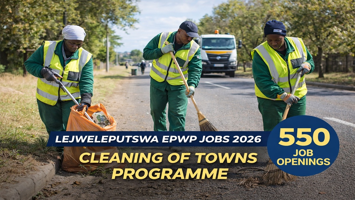 Workers cleaning a street under Lejweleputswa Municipality EPWP Cleaning of Towns Programme 2026